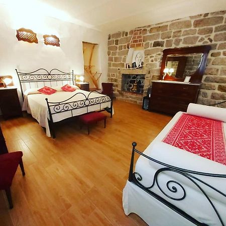 Al Vecchio Corso B&B Tempio Pausania Εξωτερικό φωτογραφία