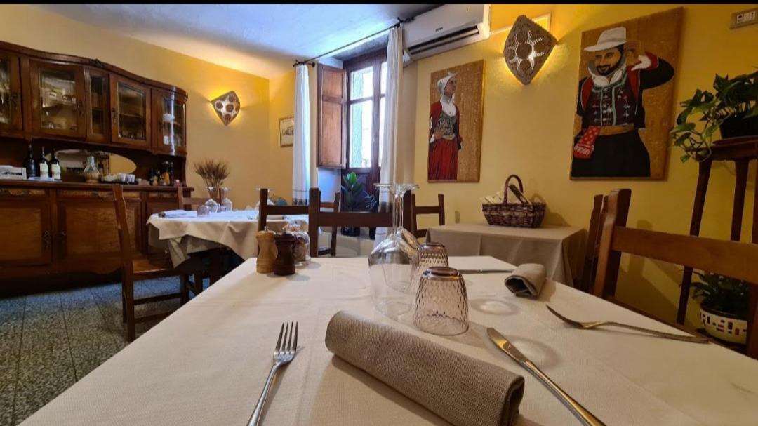 Al Vecchio Corso B&B Tempio Pausania Εξωτερικό φωτογραφία