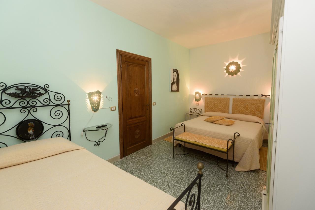 Al Vecchio Corso B&B Tempio Pausania Εξωτερικό φωτογραφία
