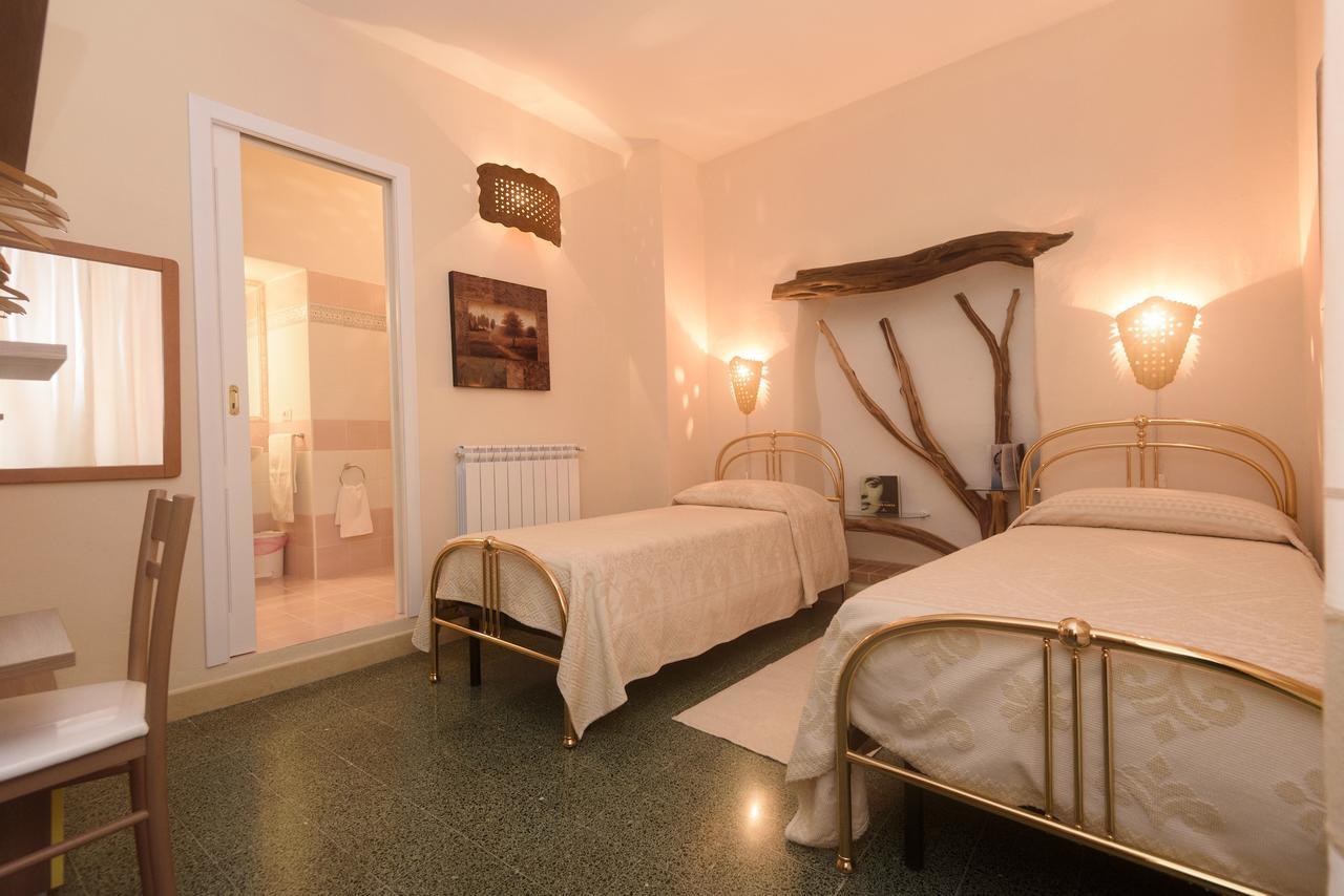 Al Vecchio Corso B&B Tempio Pausania Εξωτερικό φωτογραφία