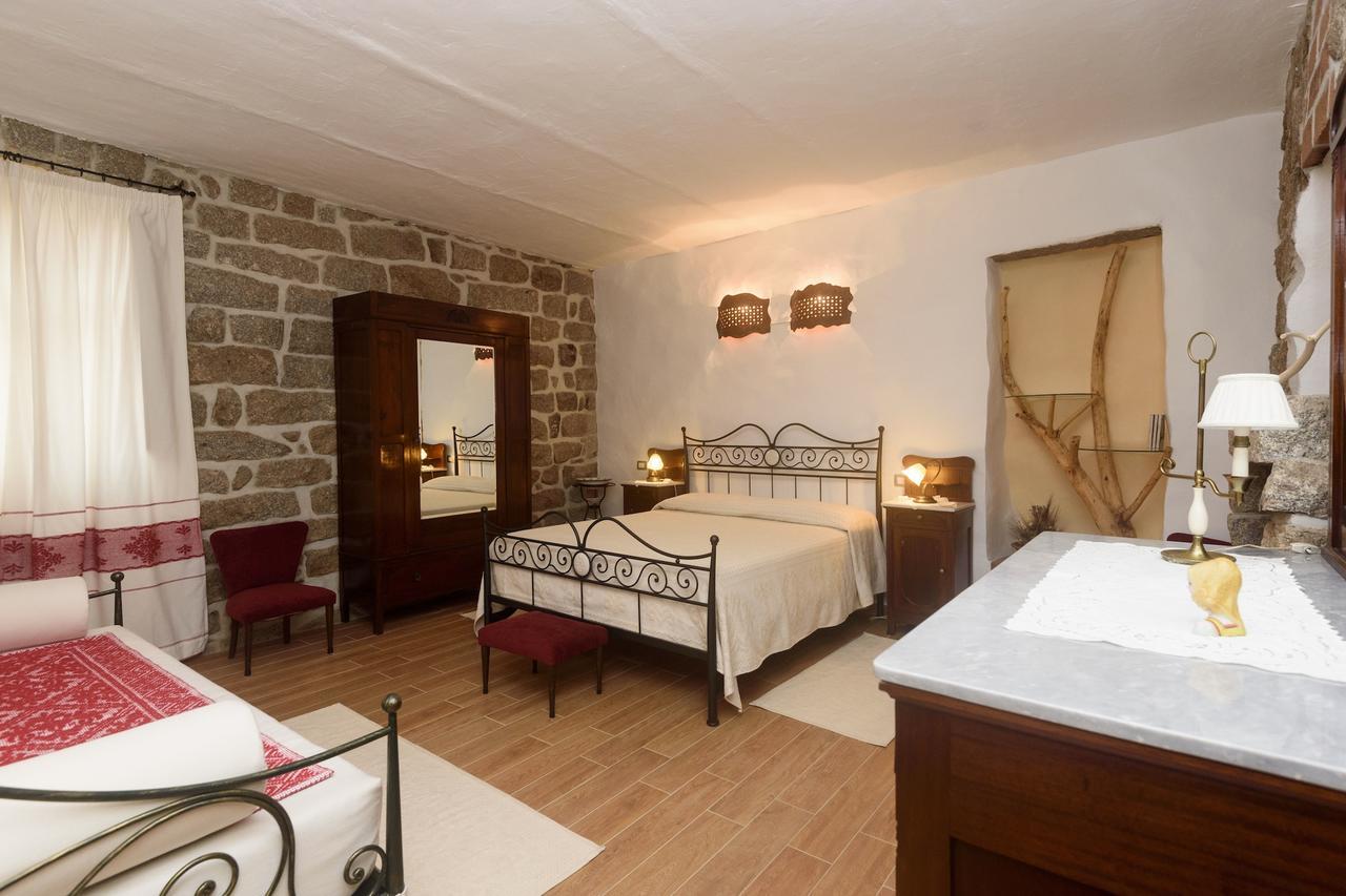 Al Vecchio Corso B&B Tempio Pausania Εξωτερικό φωτογραφία