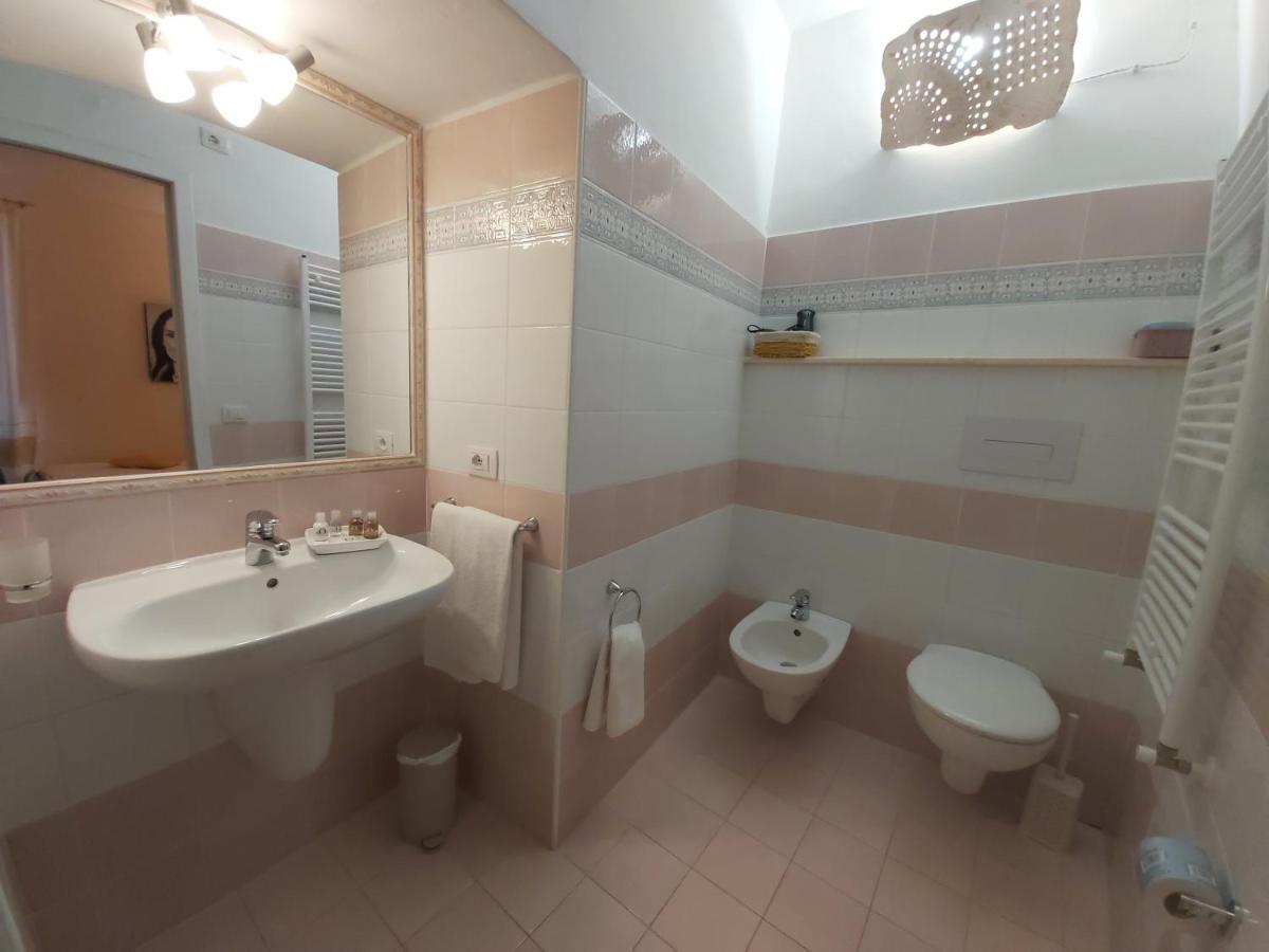 Al Vecchio Corso B&B Tempio Pausania Εξωτερικό φωτογραφία